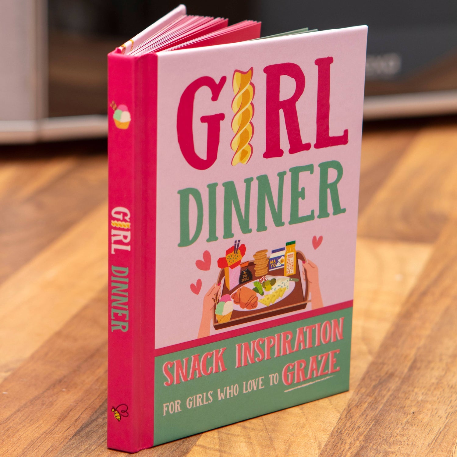 Girl Dinner Gift Set