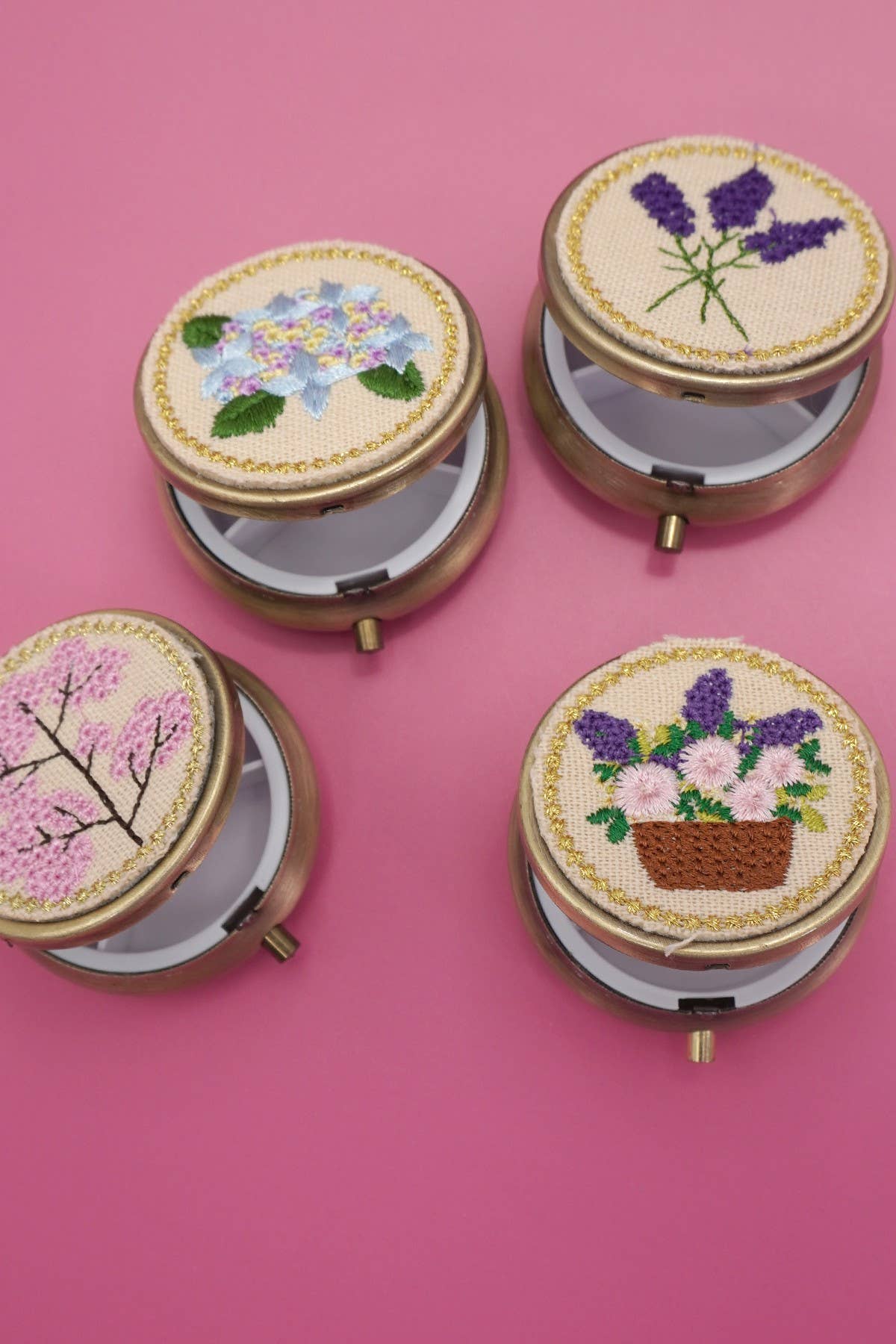 Embroidered Jewelry Mini Case