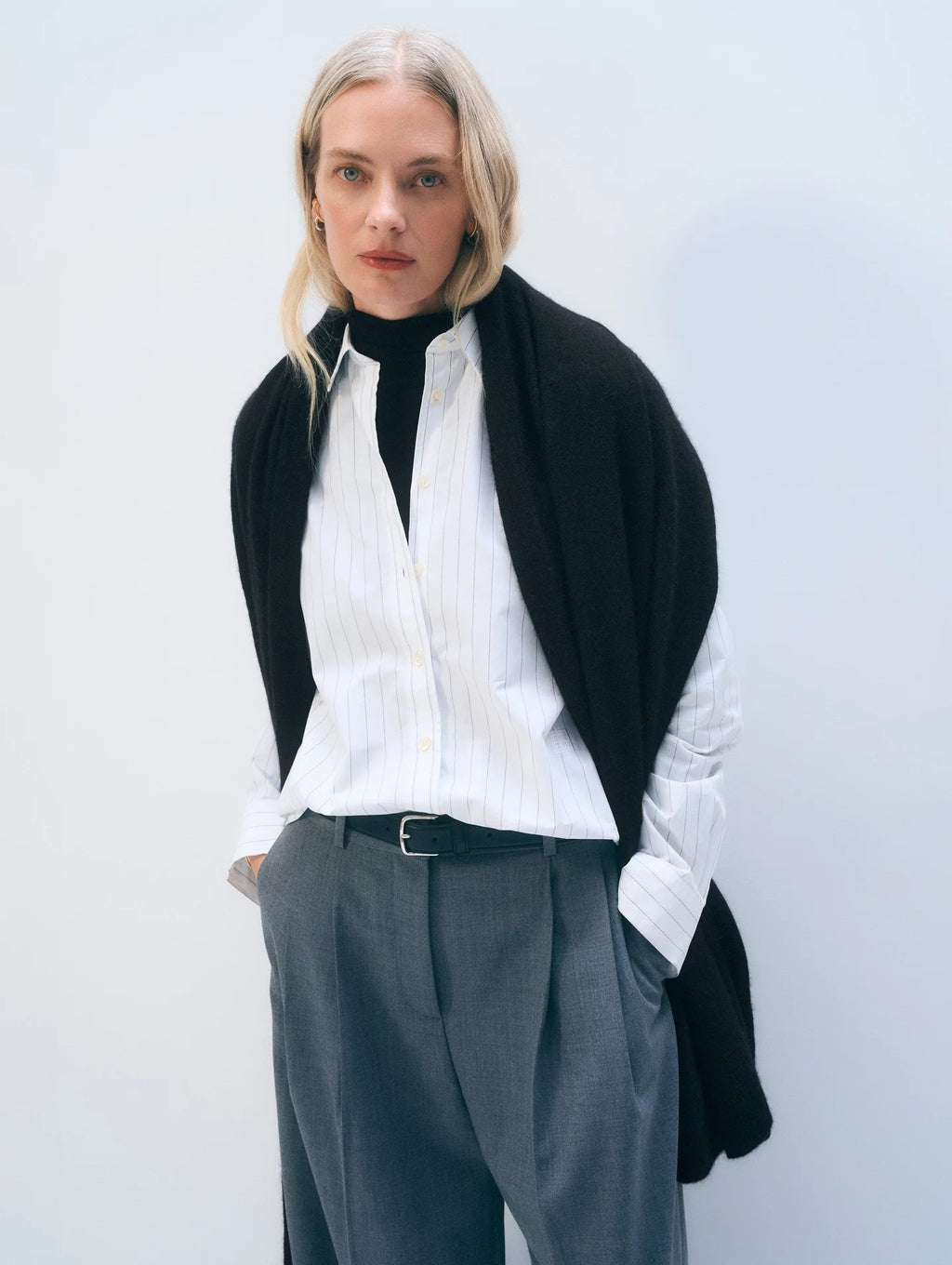 CASHMERE TRAVEL WRAP