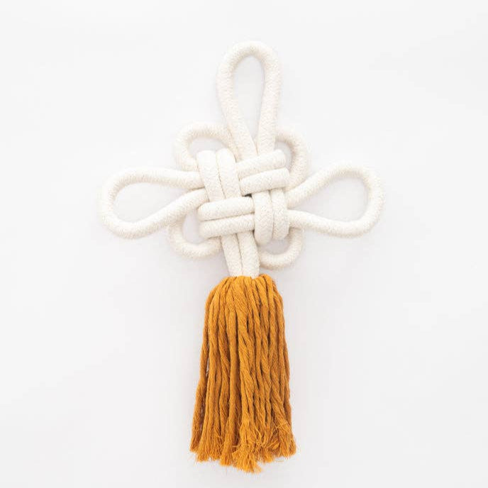 The Unity Knot in Mustard